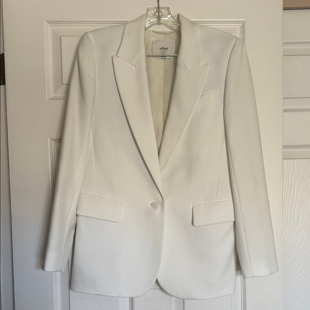 Aritzia White Blazer